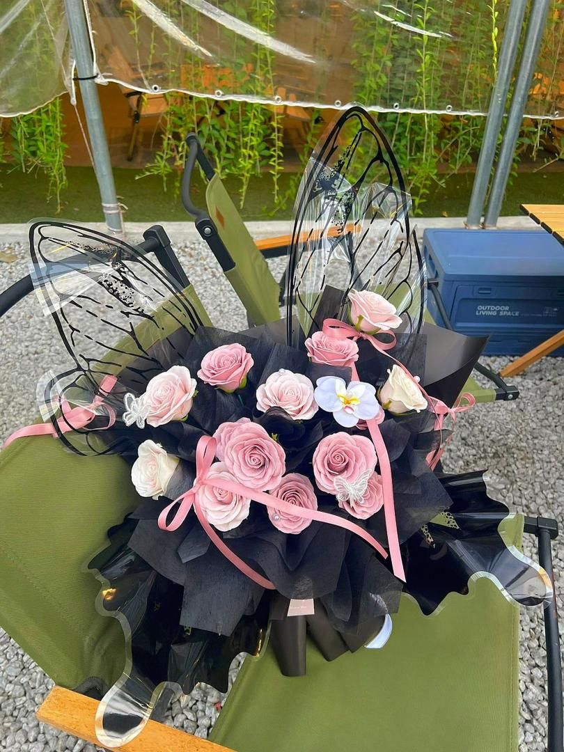 Butterfly Hand Bouquet 1102